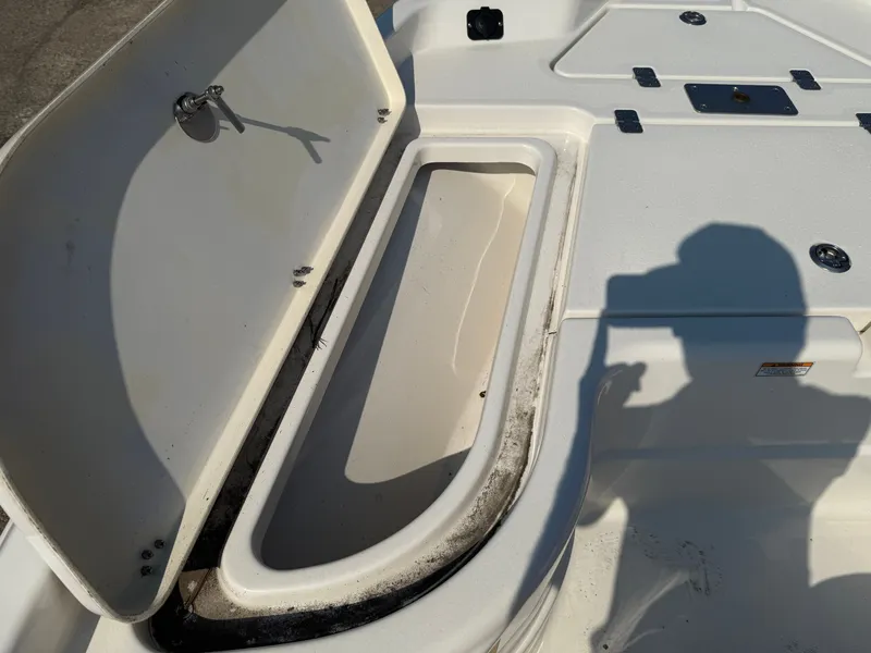 Slide: The Image of NauticStar 194 XTS 2024 - 18