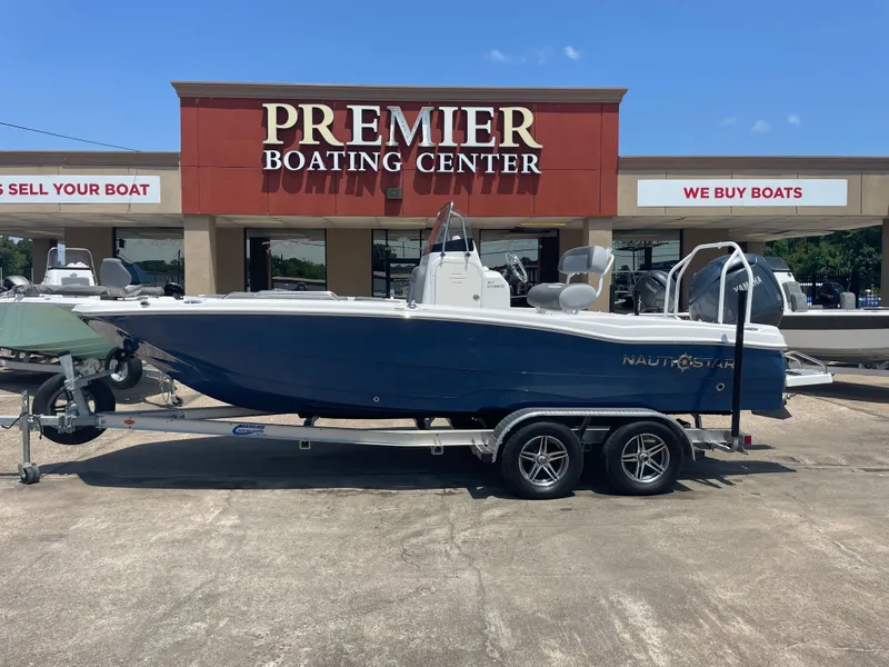 Slide: The Image of NauticStar 211 Hybrid 2024 - 1