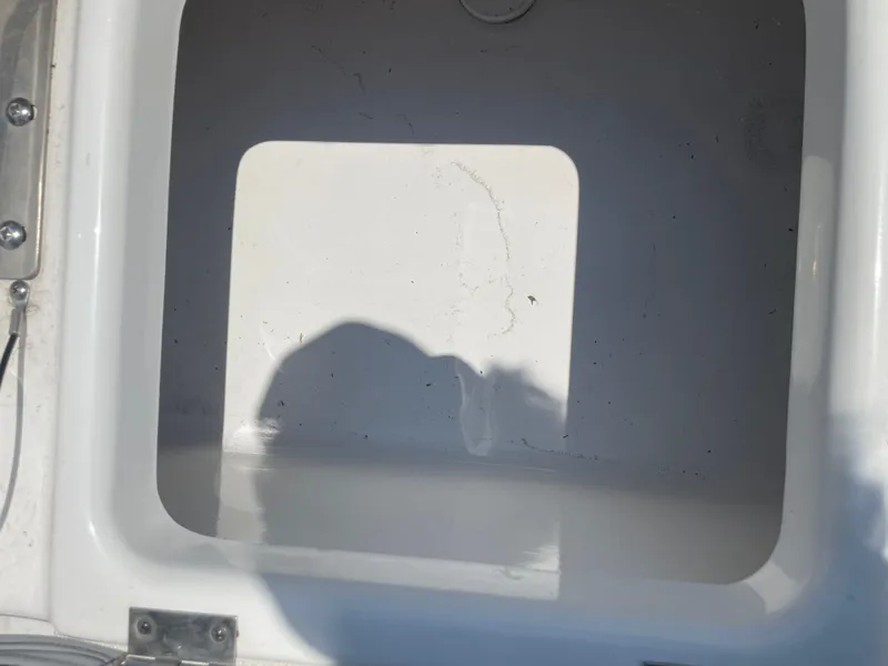 Slide: The Image of NauticStar 211 Hybrid 2024 - 13