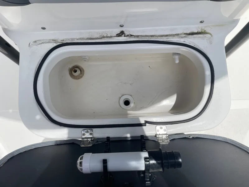 Slide: The Image of NauticStar 227 XTS 2023 - 19