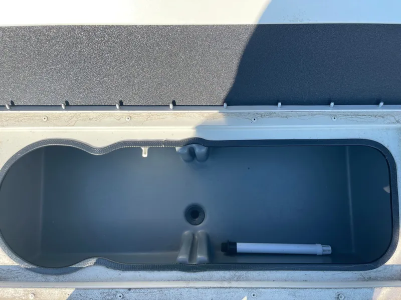 Slide: The Image of Ranger RB200 2023 - 17