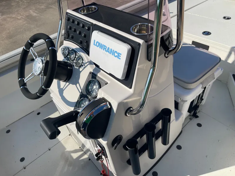 Slide: The Image of Ranger RB200 2023 - 23