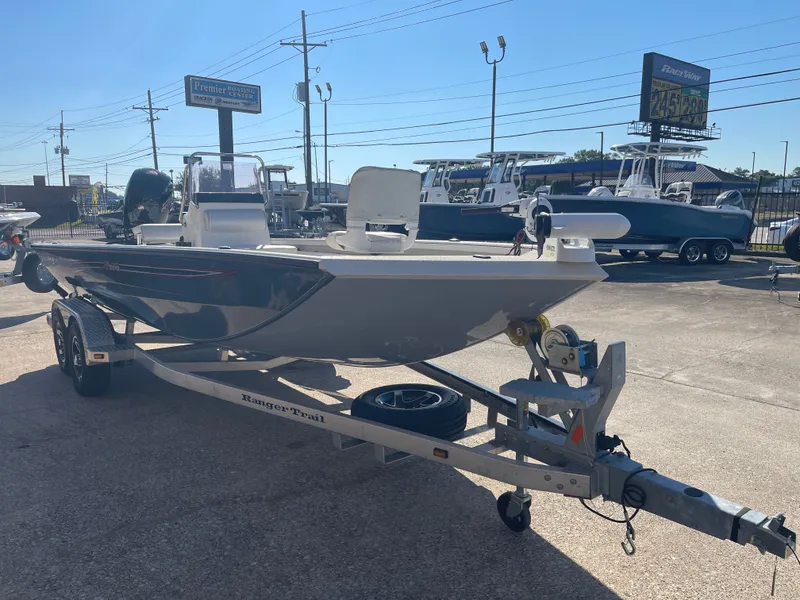 Slide: The Image of Ranger RB200 2023 - 6