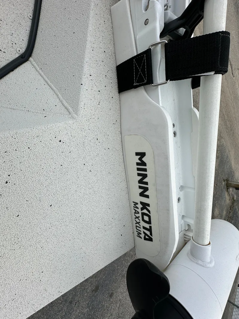 Slide: The Image of Ranger RB200 2023 - 14