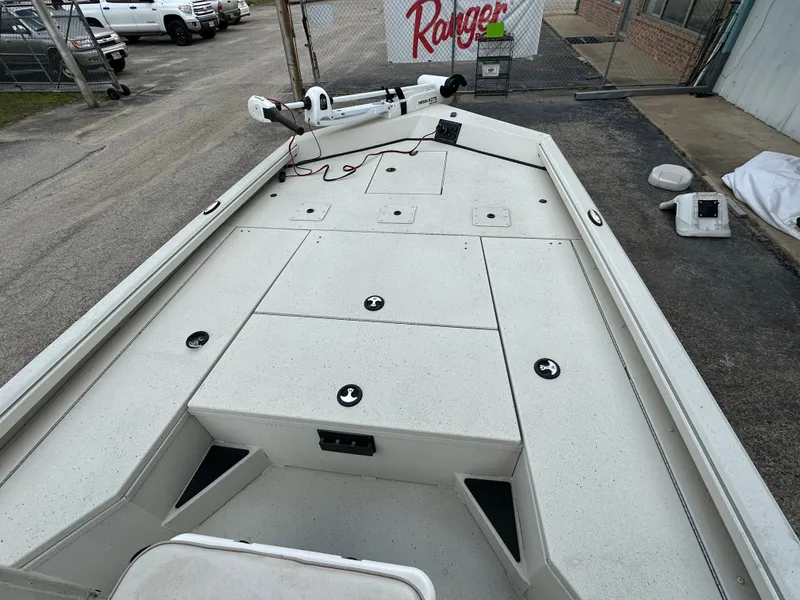 Slide: The Image of Ranger RB200 2023 - 8