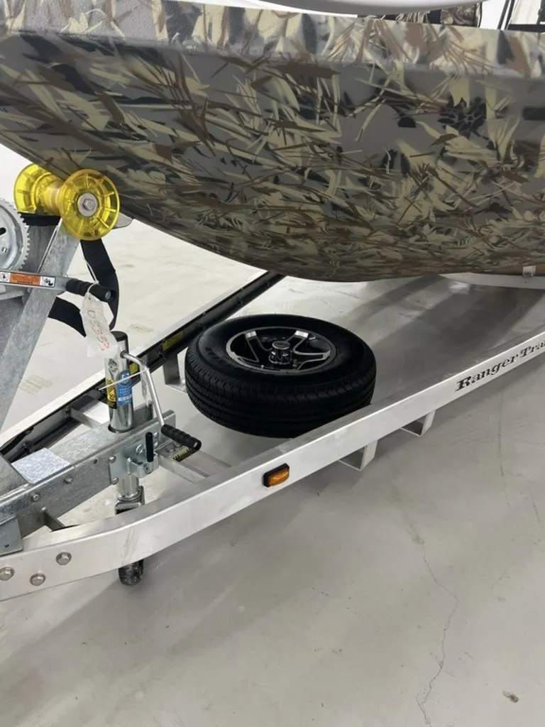 Slide: The Image of Ranger Boats RB210 2024 - 11