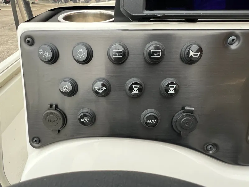 Slide: The Image of Ranger RB210 2024 - 20