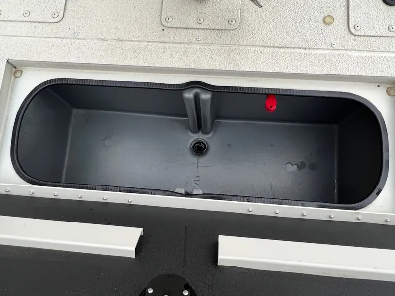 Slide: The Image of Ranger RB210 2024 - 28