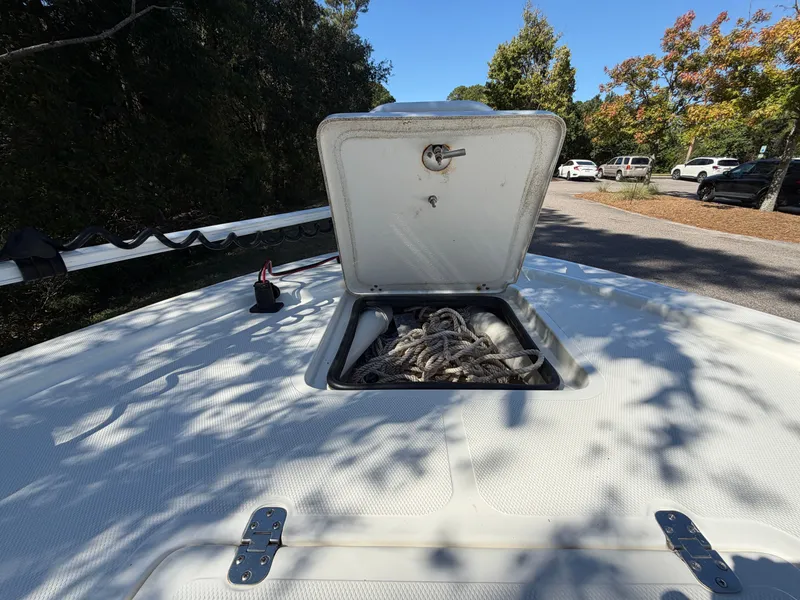 Slide: The Image of Mako 18 LTS 2023 - 18