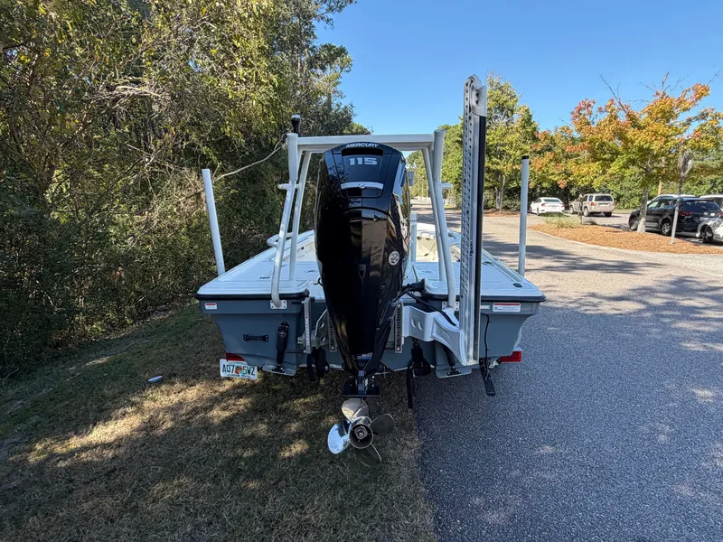 Slide: The Image of Mako 18 LTS 2023 - 2