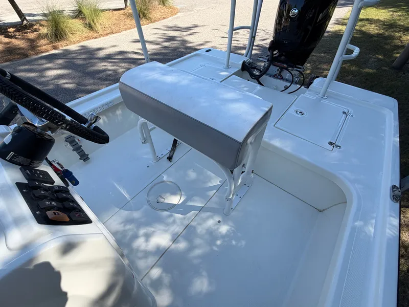 Slide: The Image of Mako 18 LTS 2023 - 8