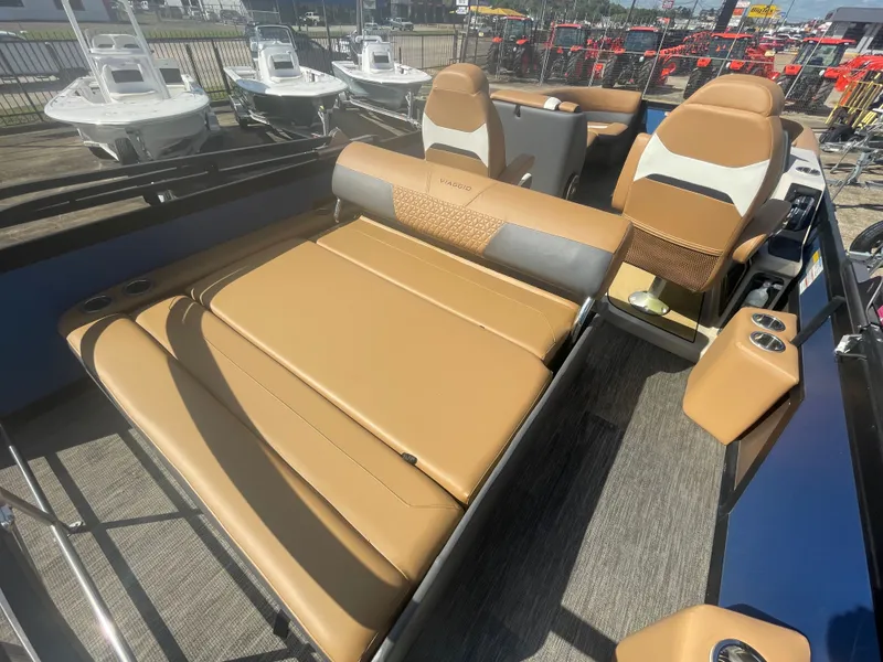 Slide: The Image of Viaggio D23S 2022 - 11