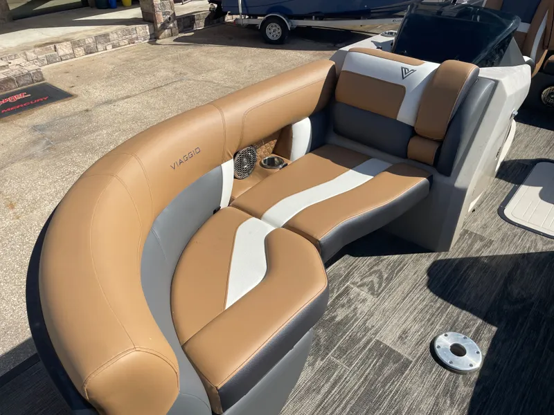 Slide: The Image of Viaggio D23S 2022 - 19