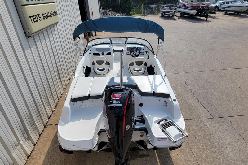 Slide: The Image of 2022 Tahoe 185 S WT boat with Mercury 115 engine at Ted's Boatarama. - 5
