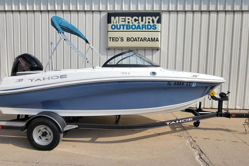 Slide: The Image of 2022 Tahoe 185 S WT boat on trailer at Ted's Boatarama dealership. - 7