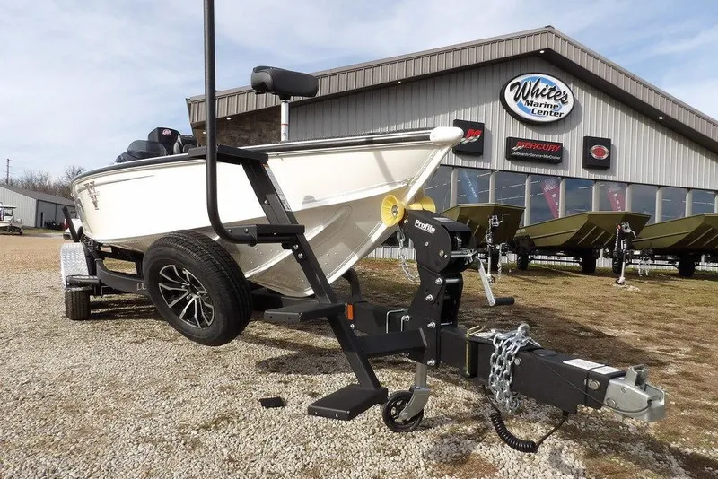 Slide: The Image of 2026 Lund 2075 Pro-V Bass XS boat on trailer at White's Marine Center. - 53