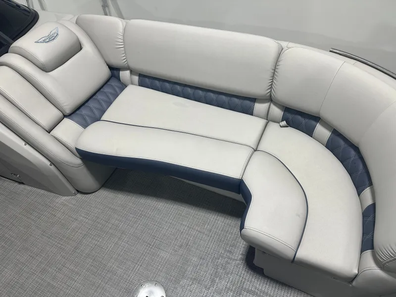 Slide: The Image of Bennington 27QFBWAT2SR 2024 - 24