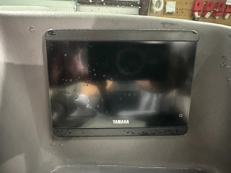 Slide: The Image of Bennington 27QFBWAT2SR 2024 - 34