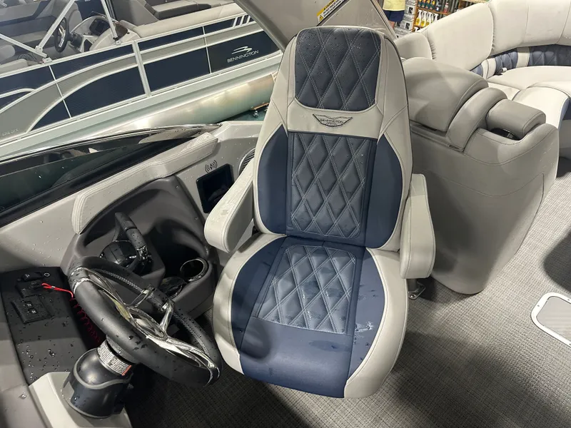 Slide: The Image of Bennington 27QFBWAT2SR 2024 - 39