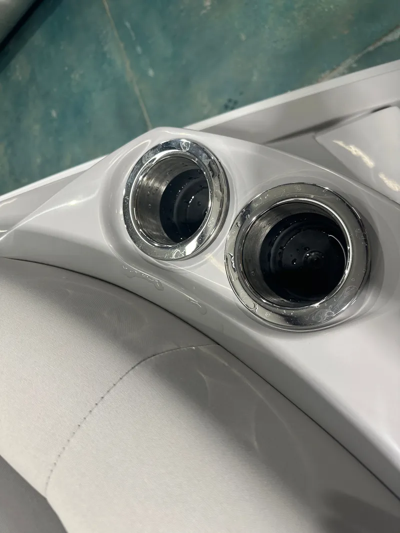 Slide: The Image of Bennington 27QFBWAT2SR 2024 - 50