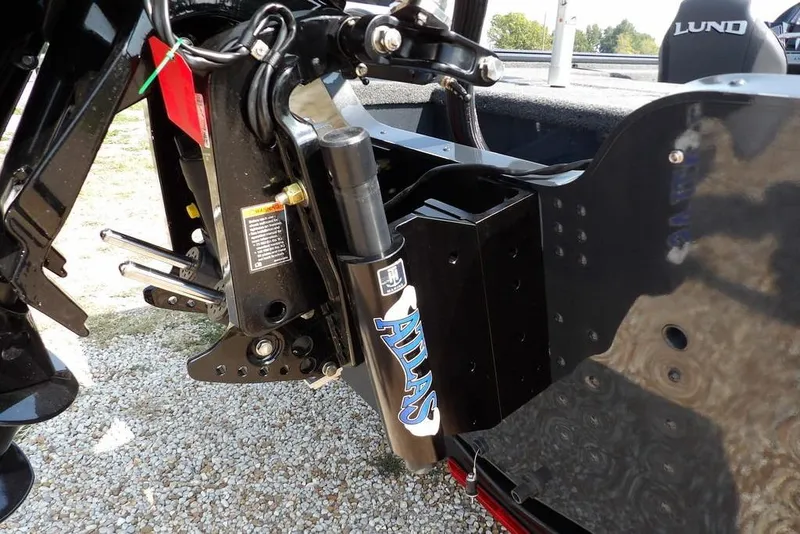 Slide: The Image of 2026 Lund 2075 Pro-V Bass XS boat with Atlas hydraulic jack plate detail. - 53