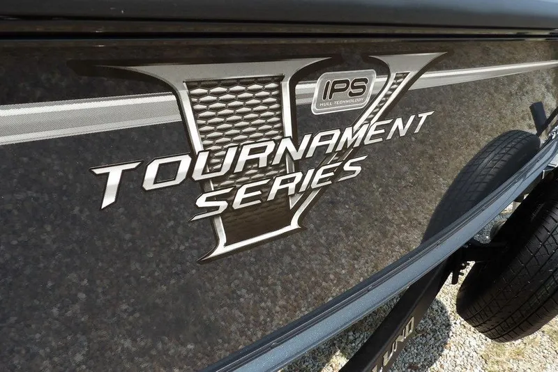 Slide: The Image of 2026 Lund 2075 Pro-V Bass XS Tournament Series boat with IPS hull technology. - 58