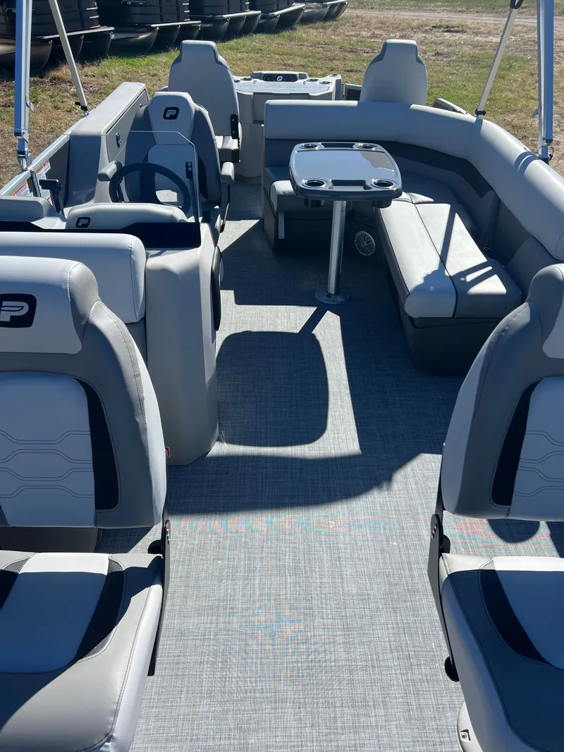 Slide: The Image of Princecraft Sportfisher 21-4S 2026 - 5