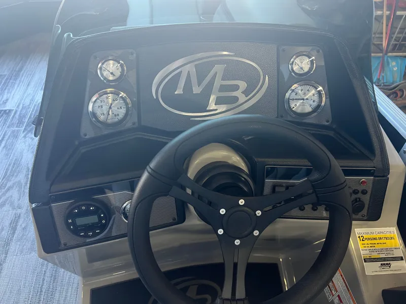 Slide: The Image of Montego Bay 8522 Quad Lounger BR Deluxe Pontoon 2026 - 12