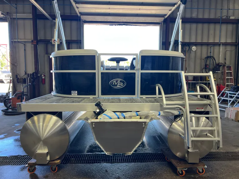 Slide: The Image of Montego Bay 8522 Quad Lounger BR Deluxe Pontoon 2026 - 25