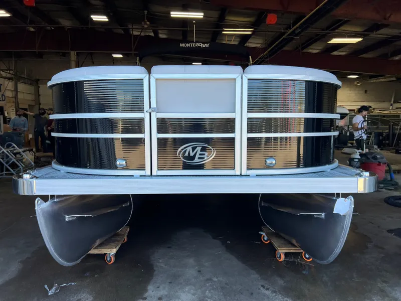 Slide: The Image of Montego Bay 8522 Quad Lounger BR Deluxe Pontoon 2026 - 31