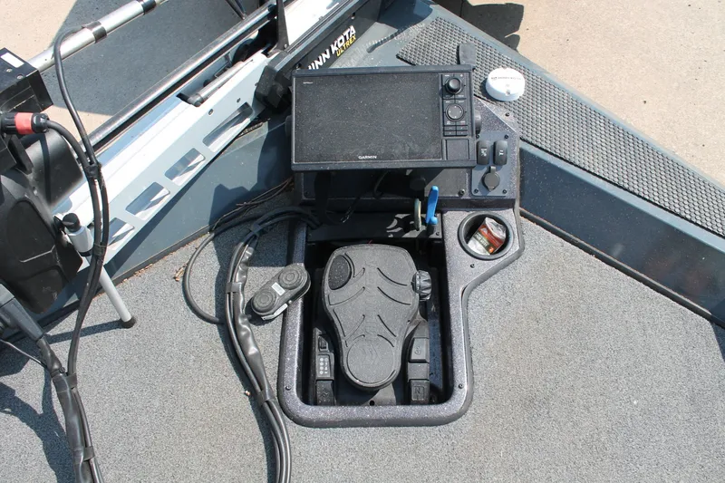 Slide: The Image of Ranger Boats RT198P 2023 - 5