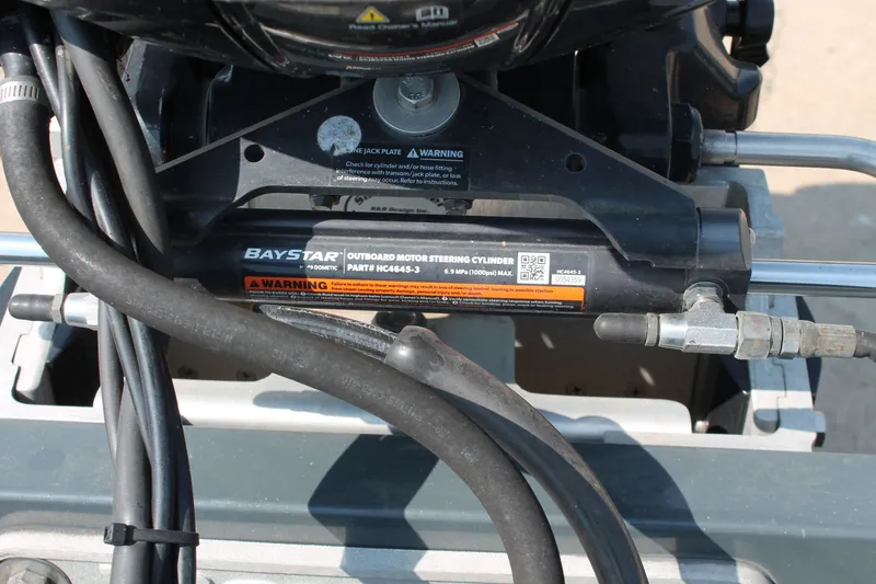 Slide: The Image of Ranger Boats RT198P 2023 - 9