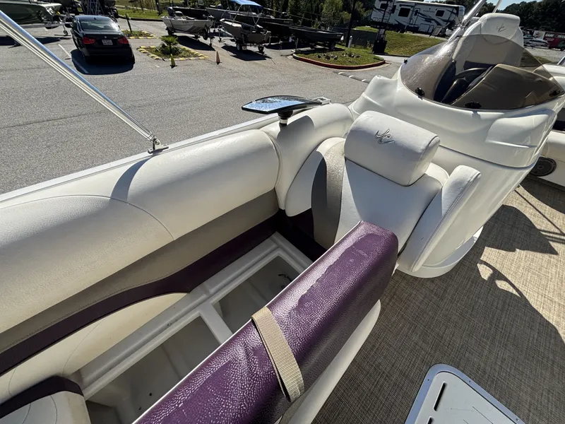 Slide: The Image of JC Neptoon 25TT Sport w/Suzuki 250HP Engine and Trailer 2015 - 13