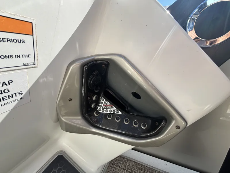 Slide: The Image of JC Neptoon 25TT Sport w/Suzuki 250HP - 4-Stroke Engine 2015 - 25