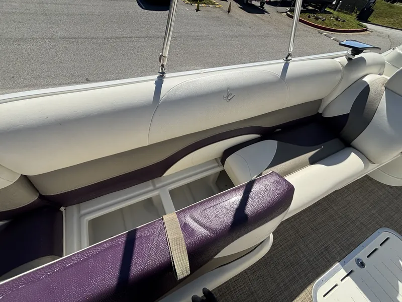 Slide: The Image of JC Neptoon 25TT Sport w/Suzuki 250HP - 4-Stroke Engine 2015 - 39