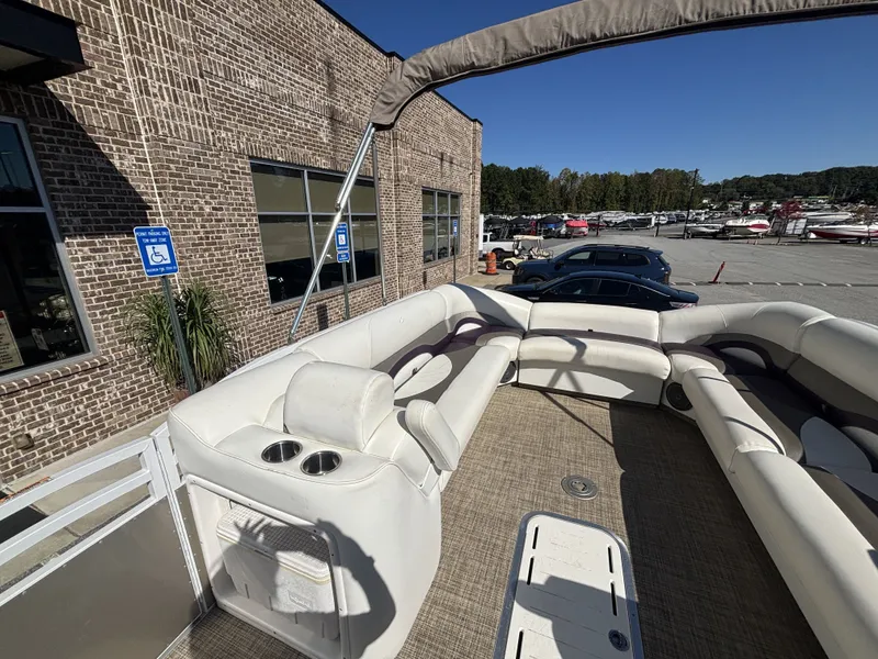 Slide: The Image of JC Neptoon 25TT Sport w/Suzuki 250HP - 4-Stroke Engine 2015 - 47