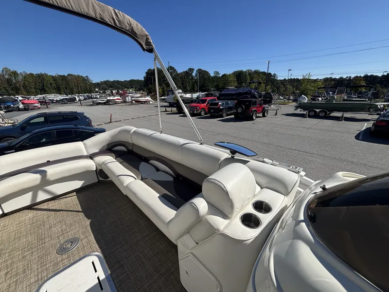 Slide: The Image of JC Manufacturing Neptoon 25TT Sport w/Suzuki 250HP - 4-Stroke Engine 2015 - 19