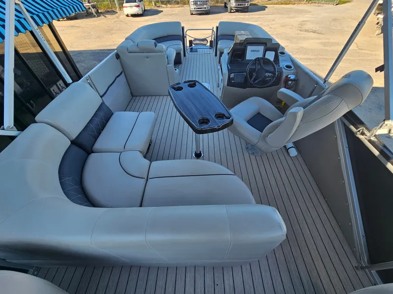 Slide: The Image of Silver Wave 2410 SW5 RLP 2020 - 19