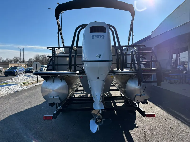 Slide: The Image of Bentley Pontoons 223 Legacy Swingback 2026 - 9