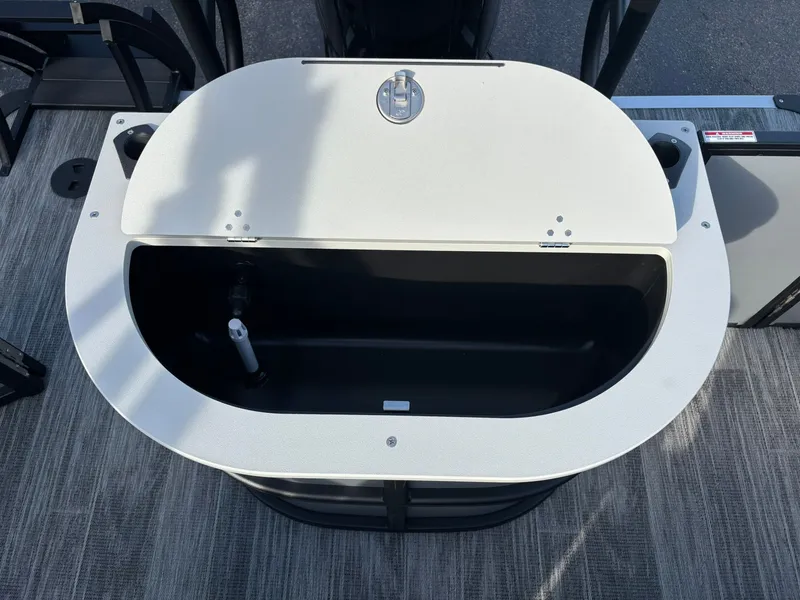 Slide: The Image of Bentley Pontoons 223 Fish N Cruise 2026 - 10