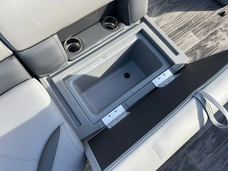 Slide: The Image of Bentley Pontoons 223 Fish N Cruise 2026 - 15