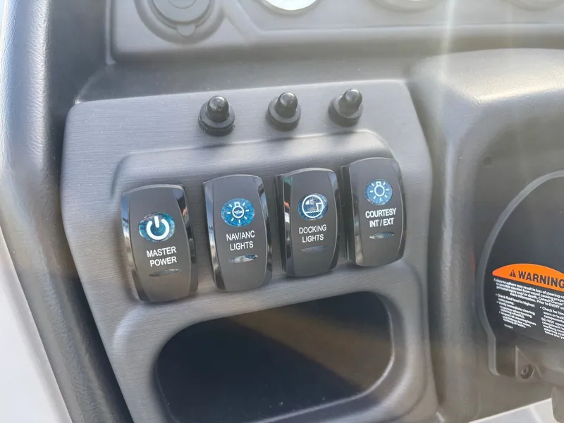 Slide: The Image of Bentley Pontoons 223 Fish N Cruise 2026 - 22