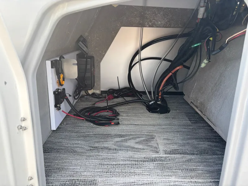 Slide: The Image of Bentley Pontoons 223 Fish N Cruise 2026 - 25