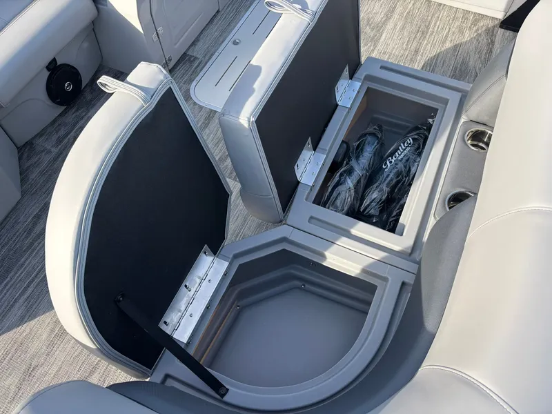 Slide: The Image of Bentley Pontoons 223 Fish N Cruise 2026 - 28