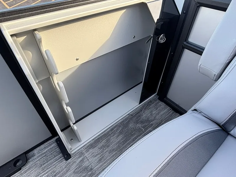 Slide: The Image of Bentley Pontoons 223 Fish N Cruise 2026 - 5