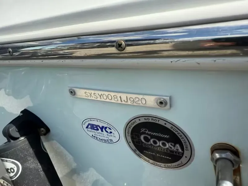 Slide: The Image of Sea Hunt Ultra 234 2020 - 12