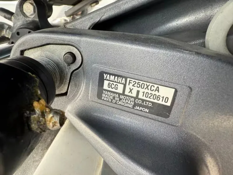 Slide: The Image of Sea Hunt Ultra 234 2020 - 13