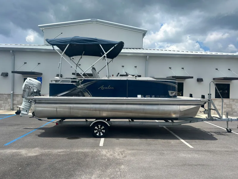 The Image of Avalon lSZ 2085 CR 2022 - 1