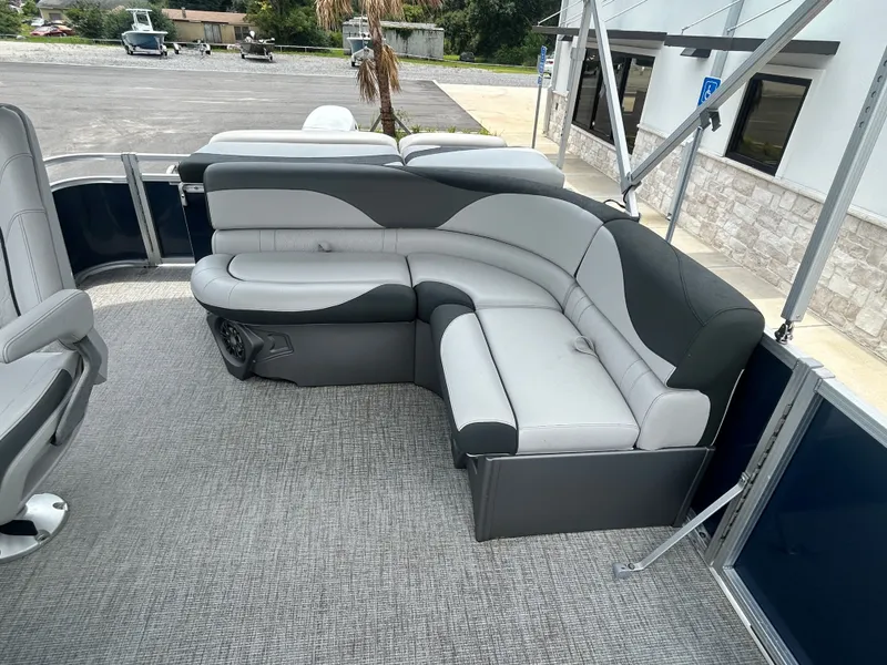 Slide: The Image of Avalon lSZ 2085 CR 2022 - 14