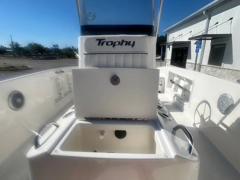 Slide: The Image of Bayliner T18LE 2025 - 23